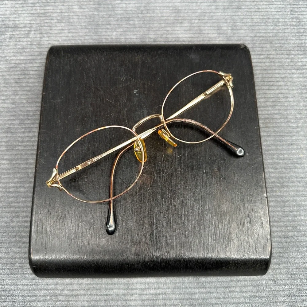 Petite‎ Sophisticate 2202 G505 Gold Oval Y2K Eyeglass Frames Italy 49-19-135 Vtg